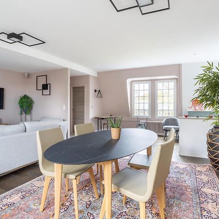 Appartement De 100M2 Dans Un Parc A 20 Mn Du Centre De Paris Garches Luaran gambar