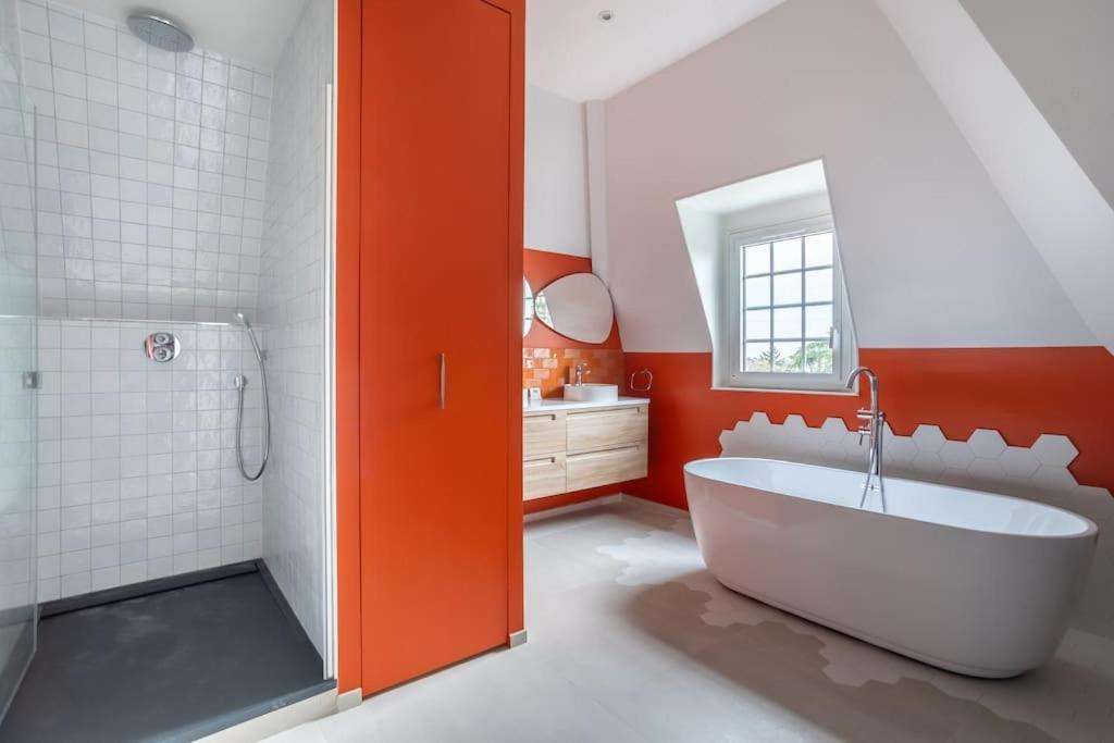 Appartement De 100M2 Dans Un Parc A 20 Mn Du Centre De Paris Garches Luaran gambar