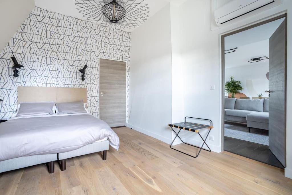 Appartement De 100M2 Dans Un Parc A 20 Mn Du Centre De Paris Garches Luaran gambar