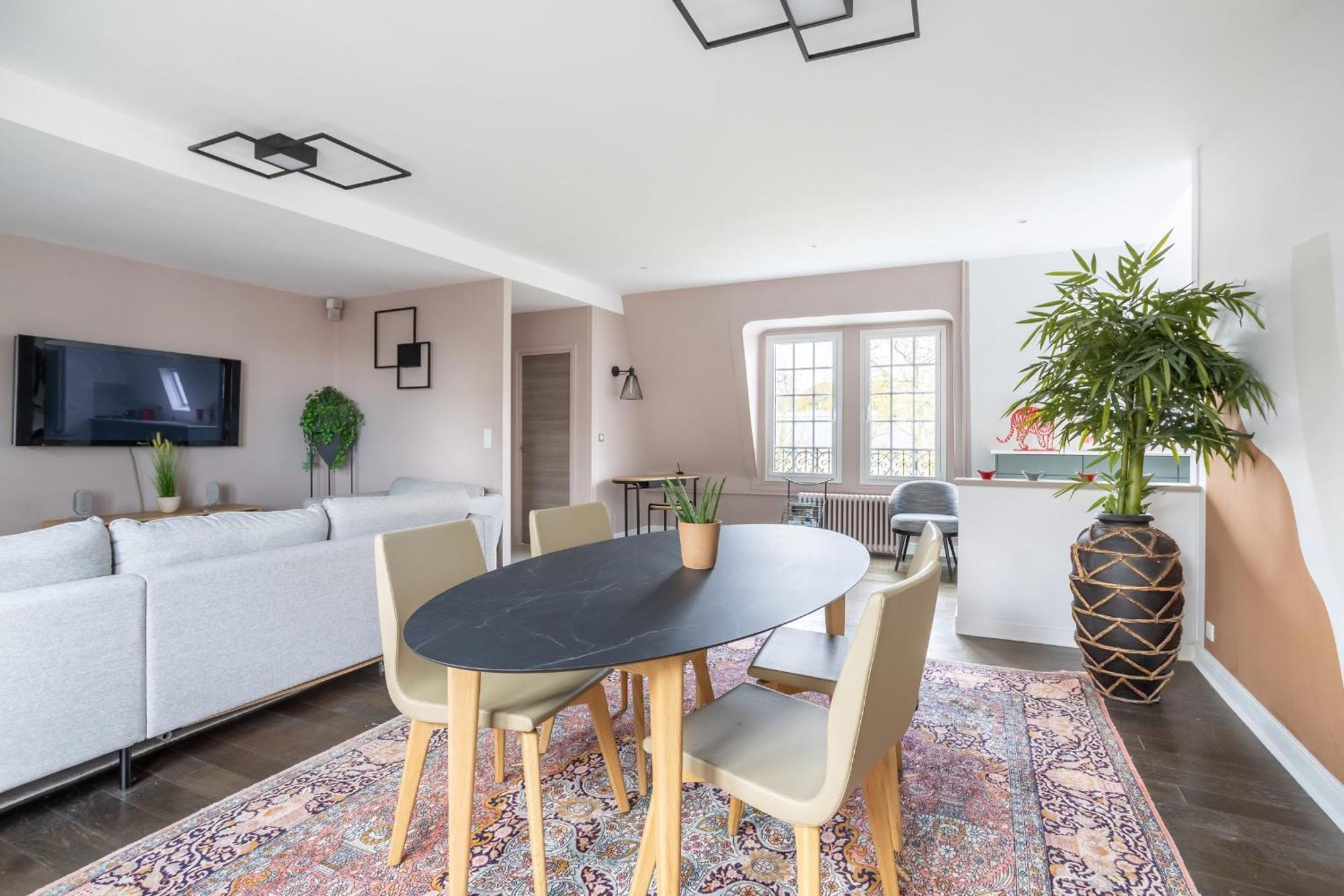 Appartement De 100M2 Dans Un Parc A 20 Mn Du Centre De Paris Garches Luaran gambar